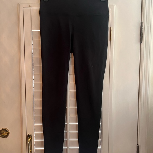 Mono B Pants - Leggings Black High-Waisted
Final Markdown